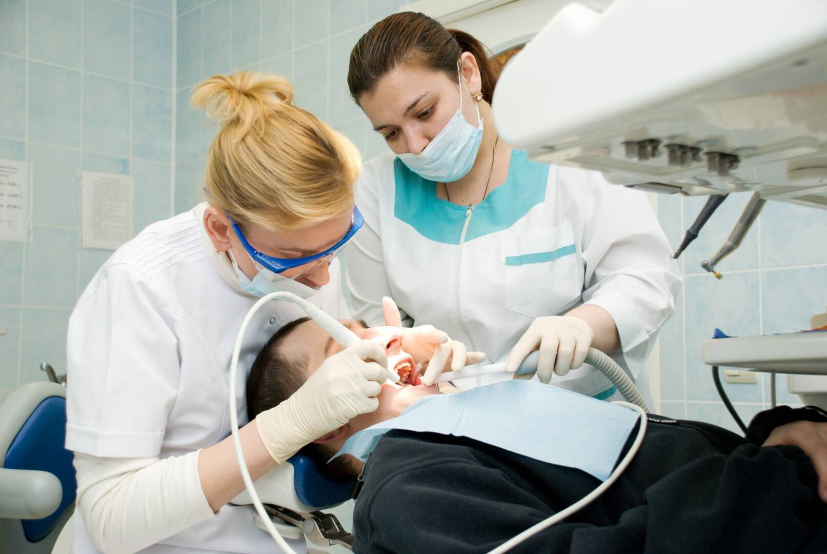 Family and Cosmetic Dentistry with Personalized Care at Cruz Davis Dental